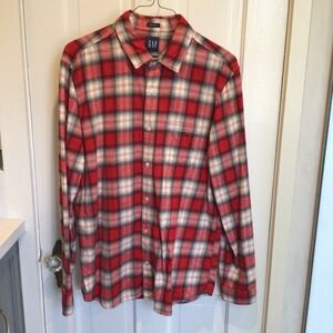 Gap - red and white plaid flannel shirt - Size L
